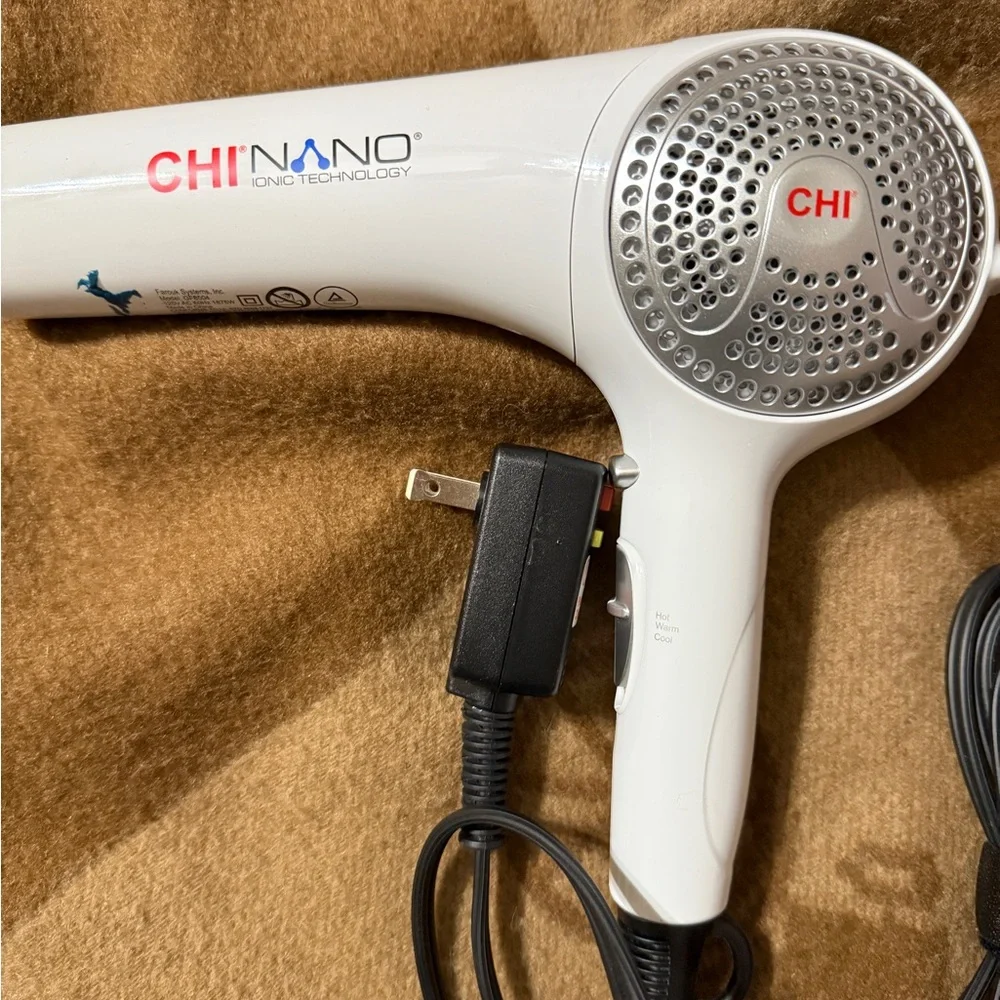 Chi pro Nano ionic technology Silver Blue Light Cleaner air Hair Dryer like new - Picture 2 of 14
